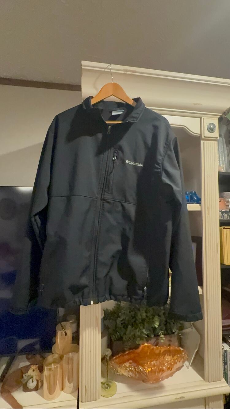 Columbia Men’s XXL Black Softshell Jacket Full Zip Fleece Lined Outdoor